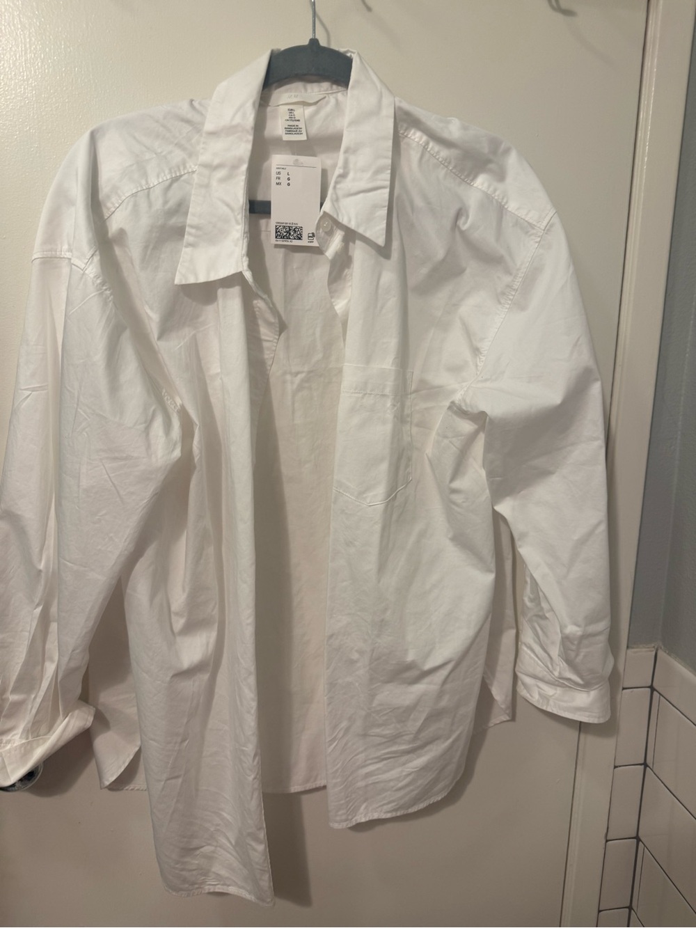H&M White Women's Button-Down Shirt